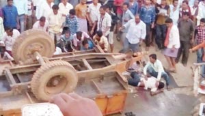 सड़क दुर्घटना- मालखरौद