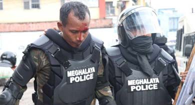 शिलांग मेघालय में हिंसा के बाद कर्फ्यू